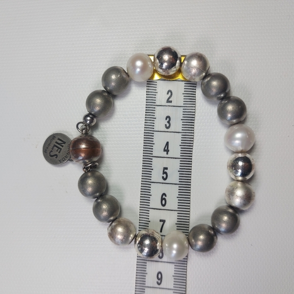 NES Montréal Canada heavy metal Pearl bead bracelet - Picture 5 of 5